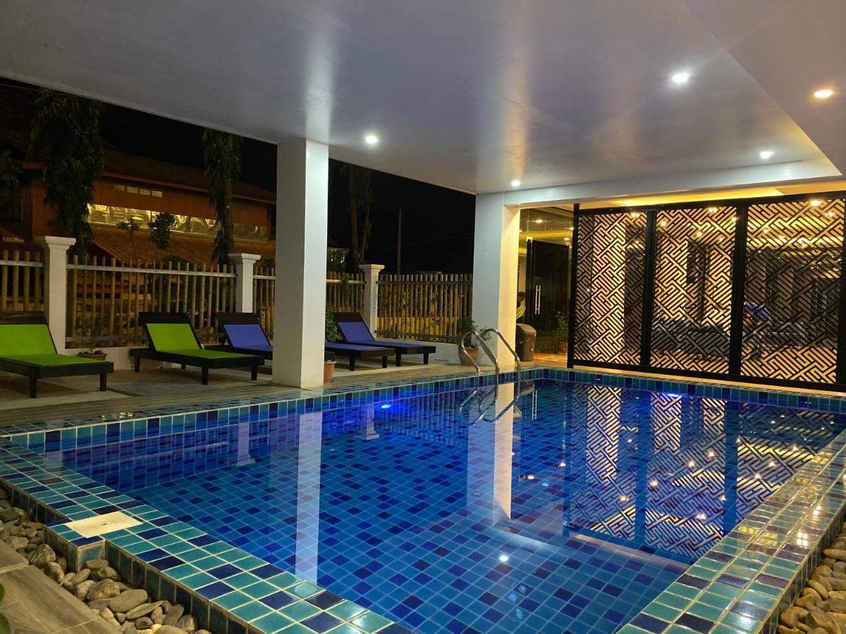 Vang Vieng Topview Hotel Buitenkant foto